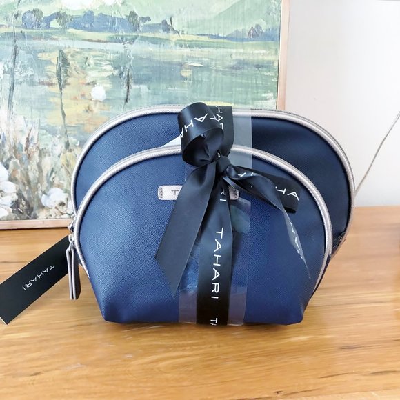 Tahari Handbags - Tahari NEW Cosmetic Travel Case Set Navy Blue